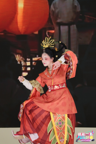 汉服的魅力 CJ洛裳华服·新秀大赛十分火热 汉服的魅力 CJ洛裳华服·新秀大赛十分火热